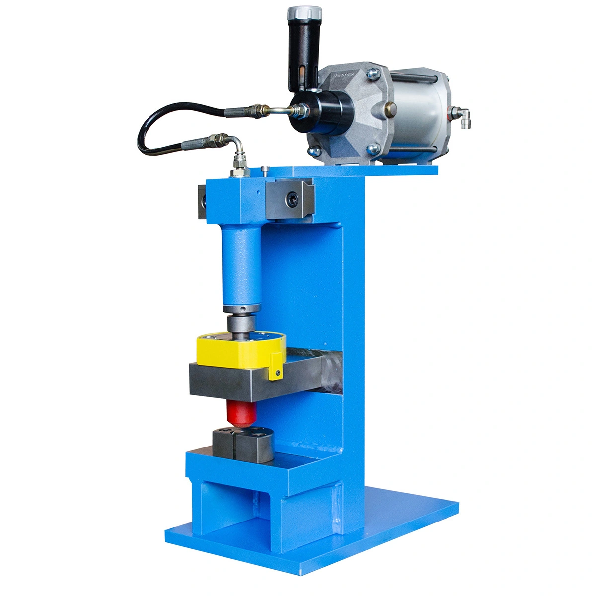 Punzonatrice CNC con lamiera lavorata