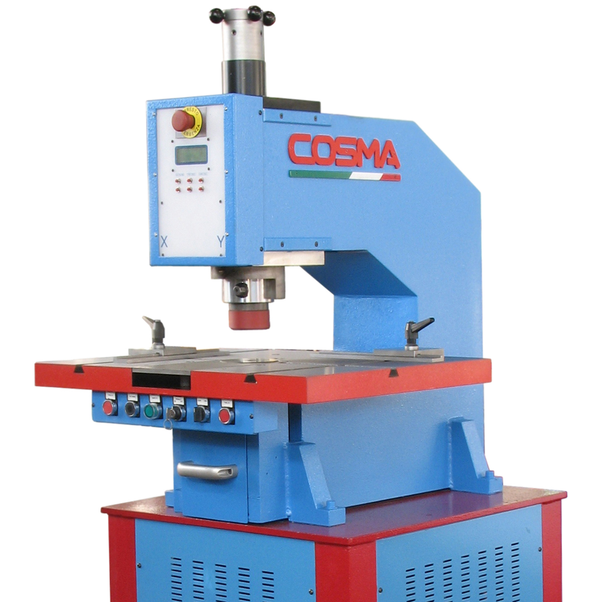 Punzonatrice CNC con lamiera lavorata